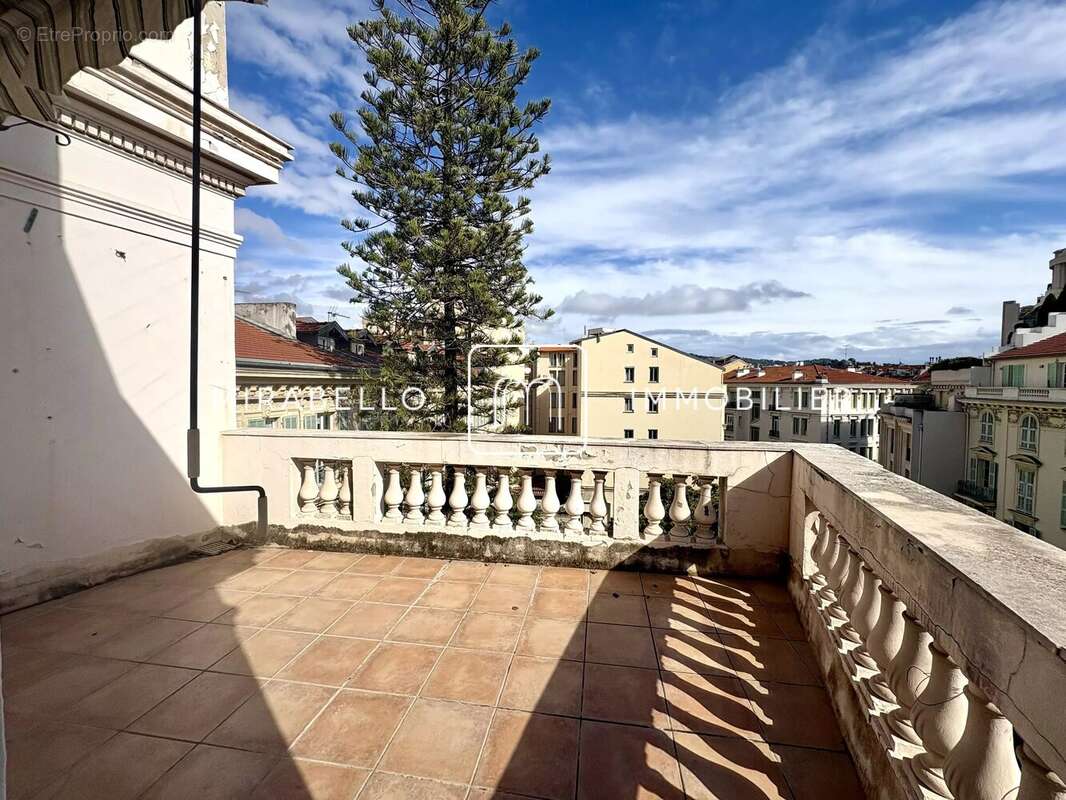 Appartement à NICE