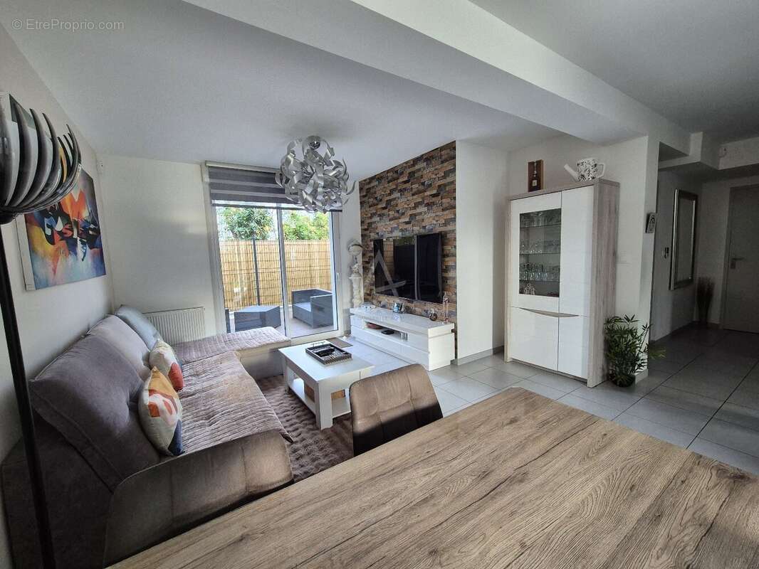 Maison à COLLEVILLE-MONTGOMERY