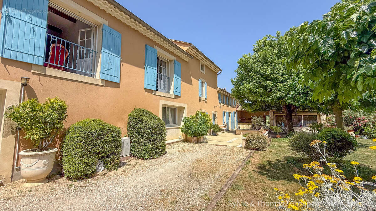 Maison à CADEROUSSE