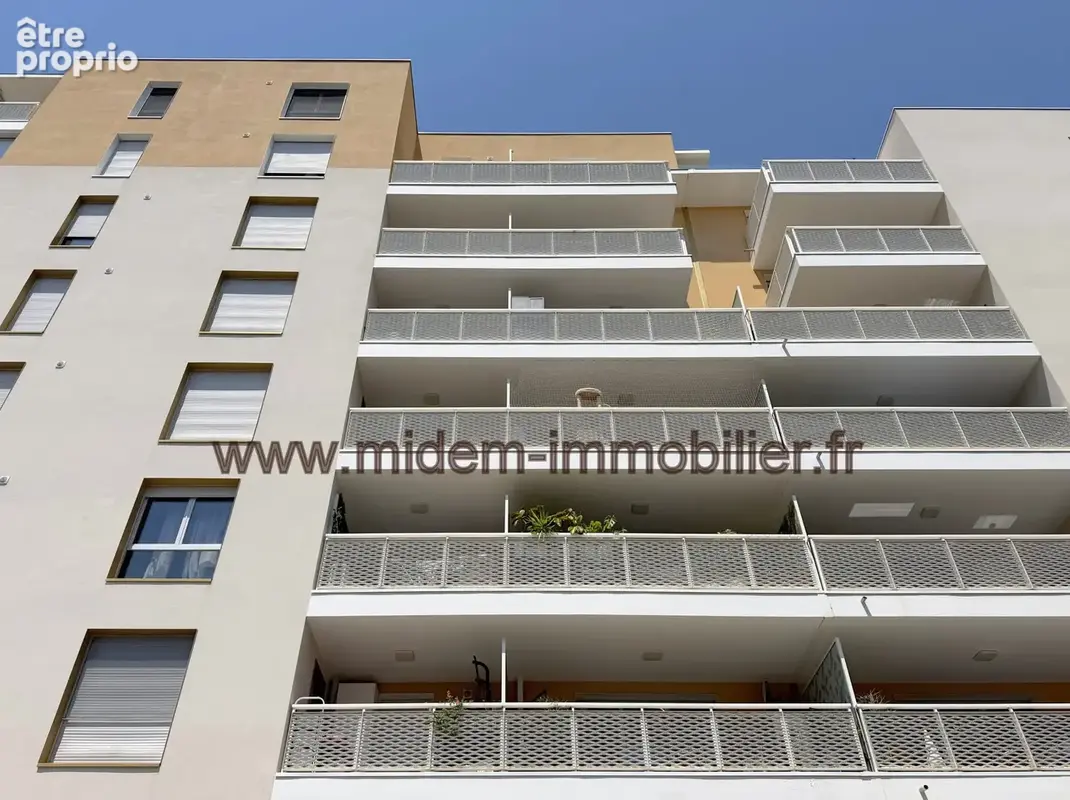 Nice Vauban, 3 pièces récent de 60,50 m2 + terrasse Sud 14 m2, parking s/sol avec borne électrique à 398000 € - photo 3