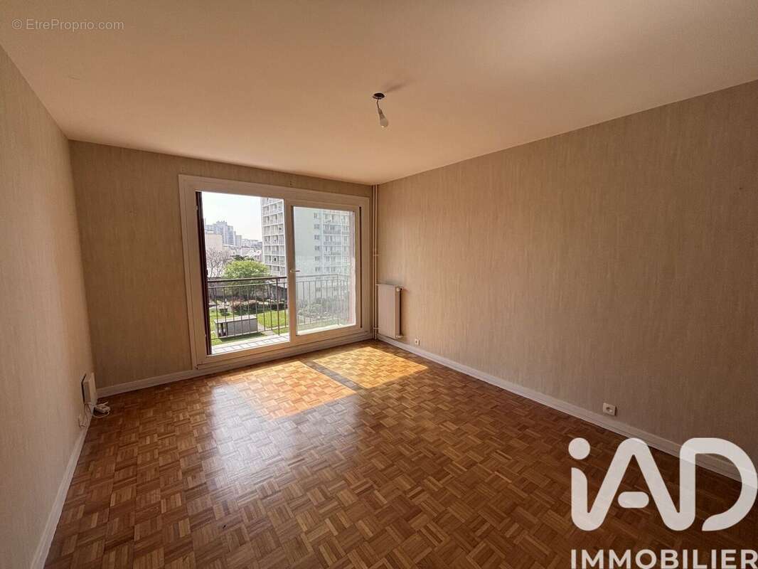 Photo 2 - Appartement à LES LILAS