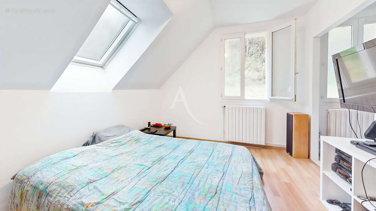 Maison familiale  5 chambres Sous-sol total 15 min Pontoise - photo 10