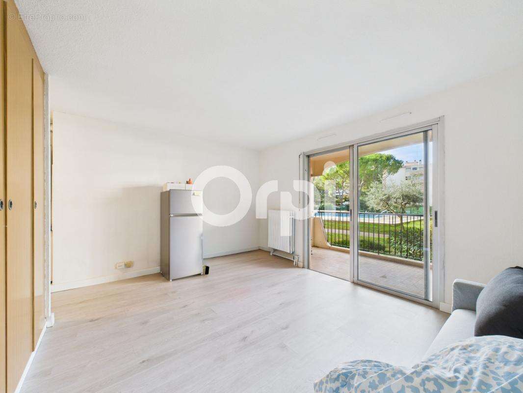 Appartement à MANDELIEU-LA-NAPOULE