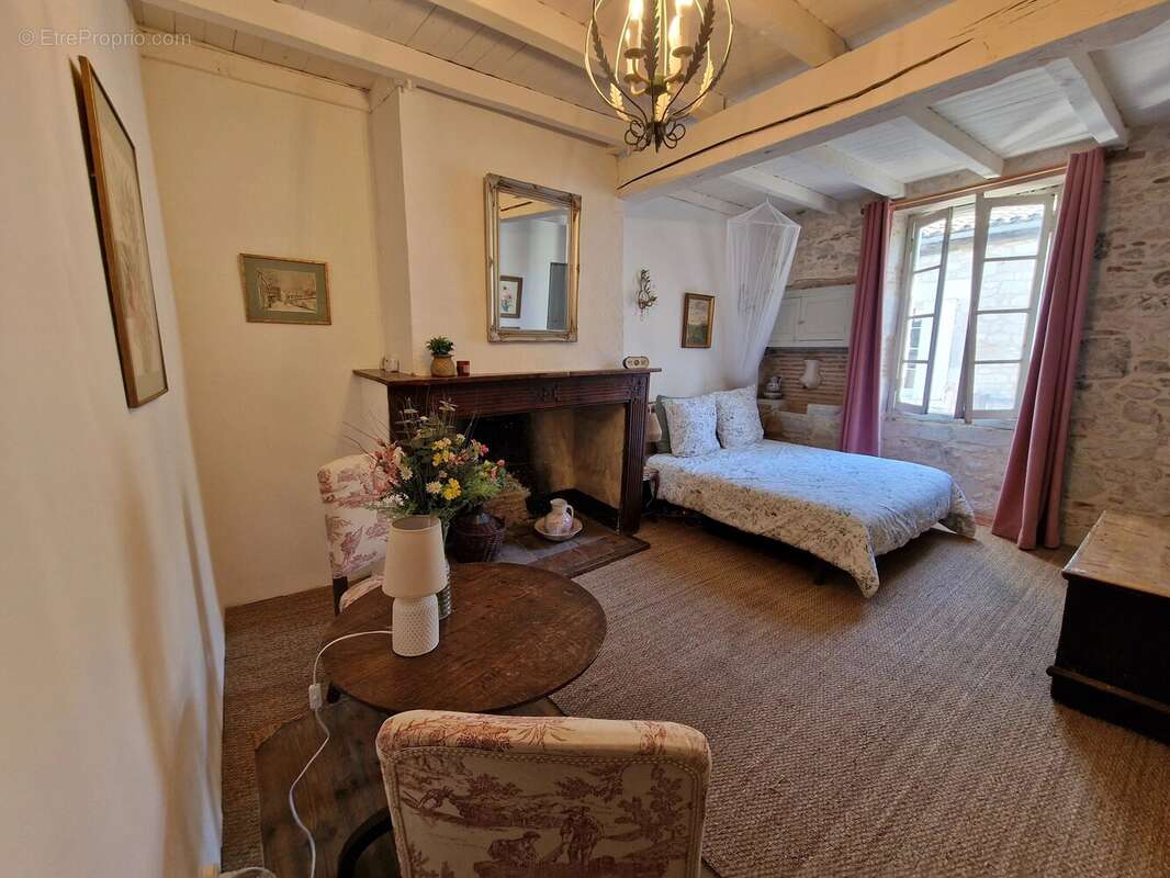 Appartement à MONFLANQUIN