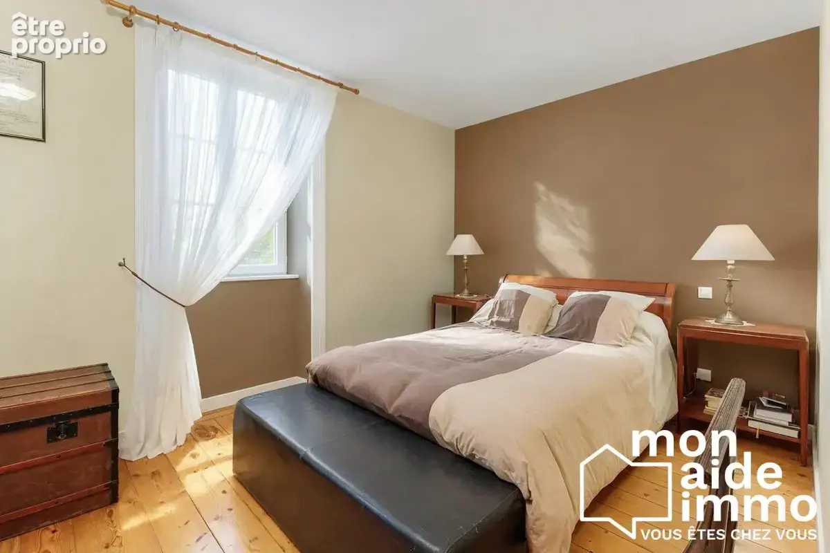 Maison 8 pièces 263 m² à vendre à Puilboreau (17138) - photo 8