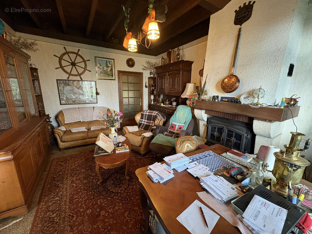 Maison à COLAYRAC-SAINT-CIRQ