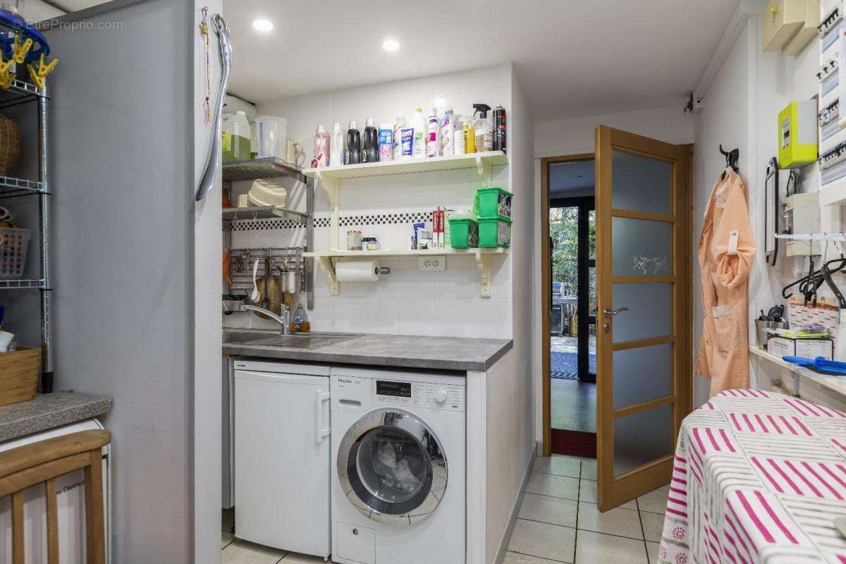 Appartement à LES LILAS