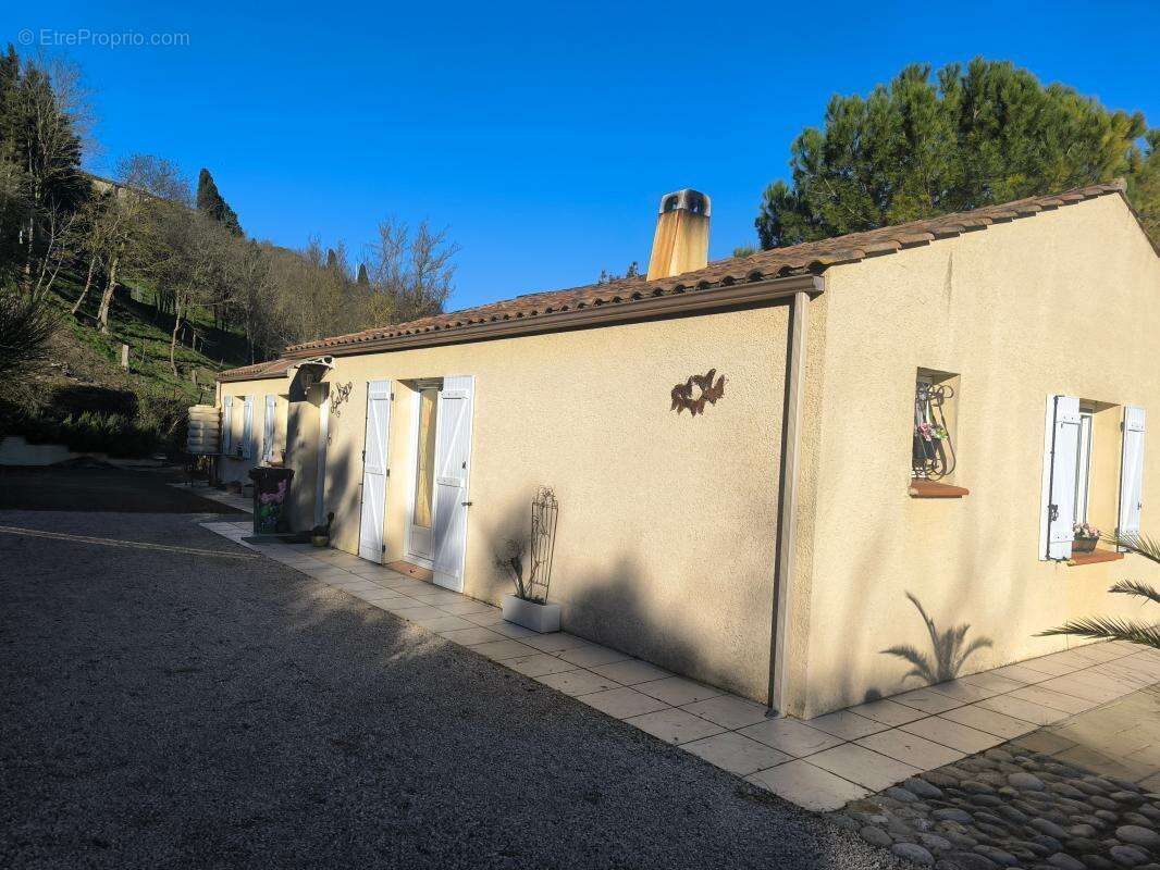 Villa plain pied de 130 m2 entourée de nature sur terrain de 4539 m2 avec  PISCINE - photo 13