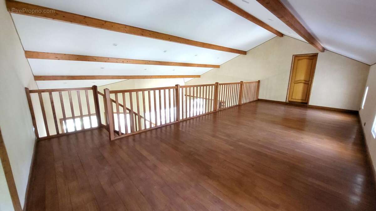 Maison à MONTPON-MENESTEROL