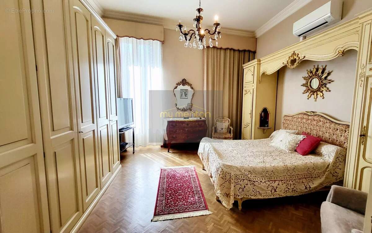 Appartement à MENTON