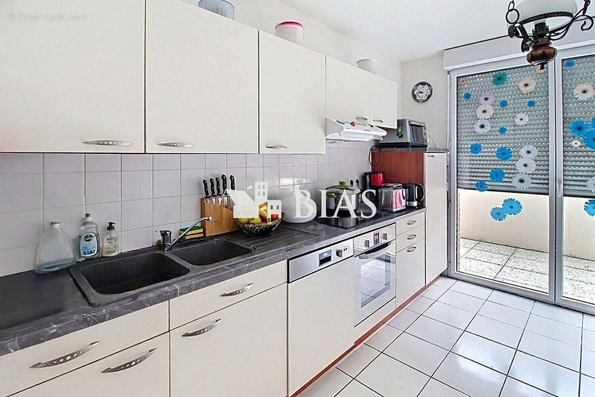 Appartement à BUCHY