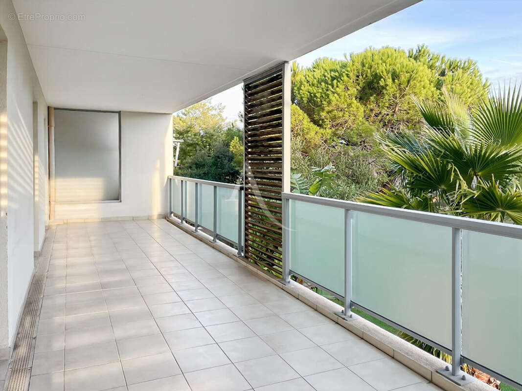 Appartement à LE CANNET