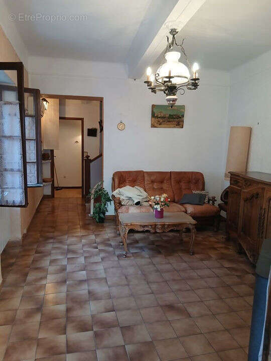Maison à SAINTE-TULLE