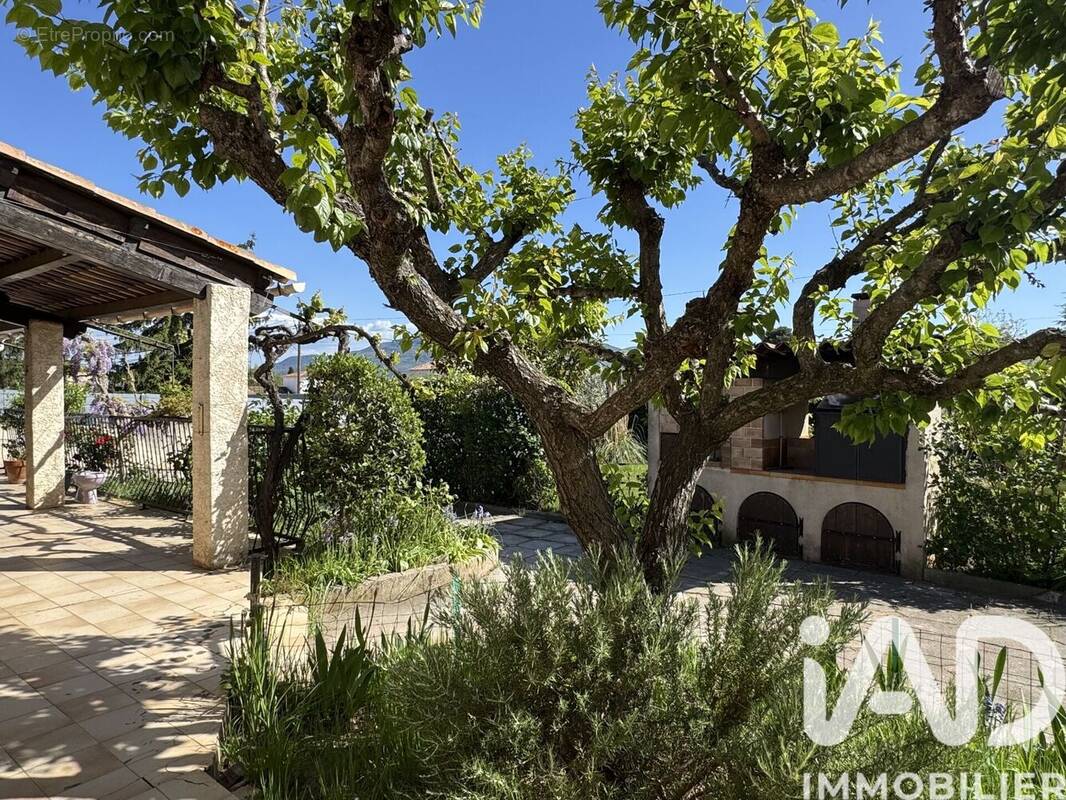 Photo 1 - Maison à POURRIERES