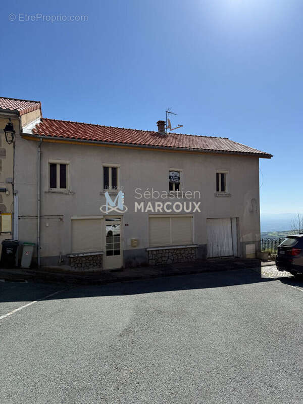 Maison à SAINT-BONNET-LE-COURREAU
