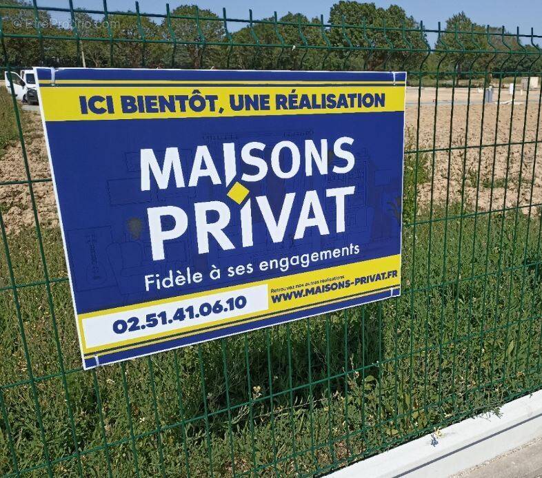 Terrain à LA ROCHE-SUR-YON