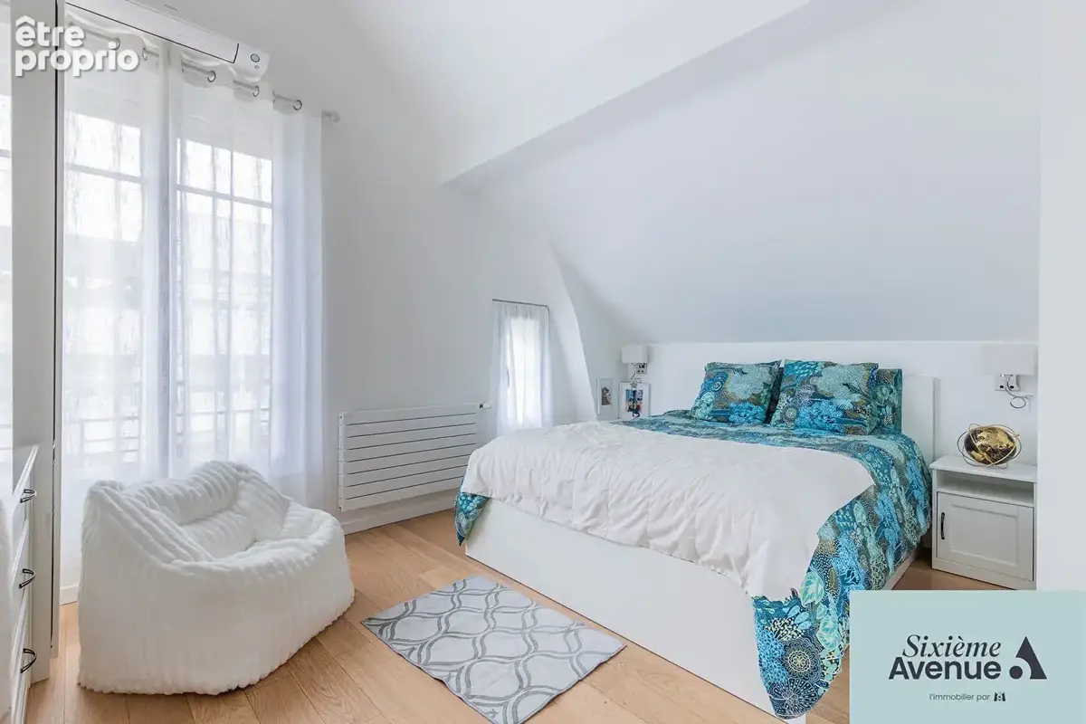 Maison meulière familiale avec piscine couverte, jardin et garage - photo 12