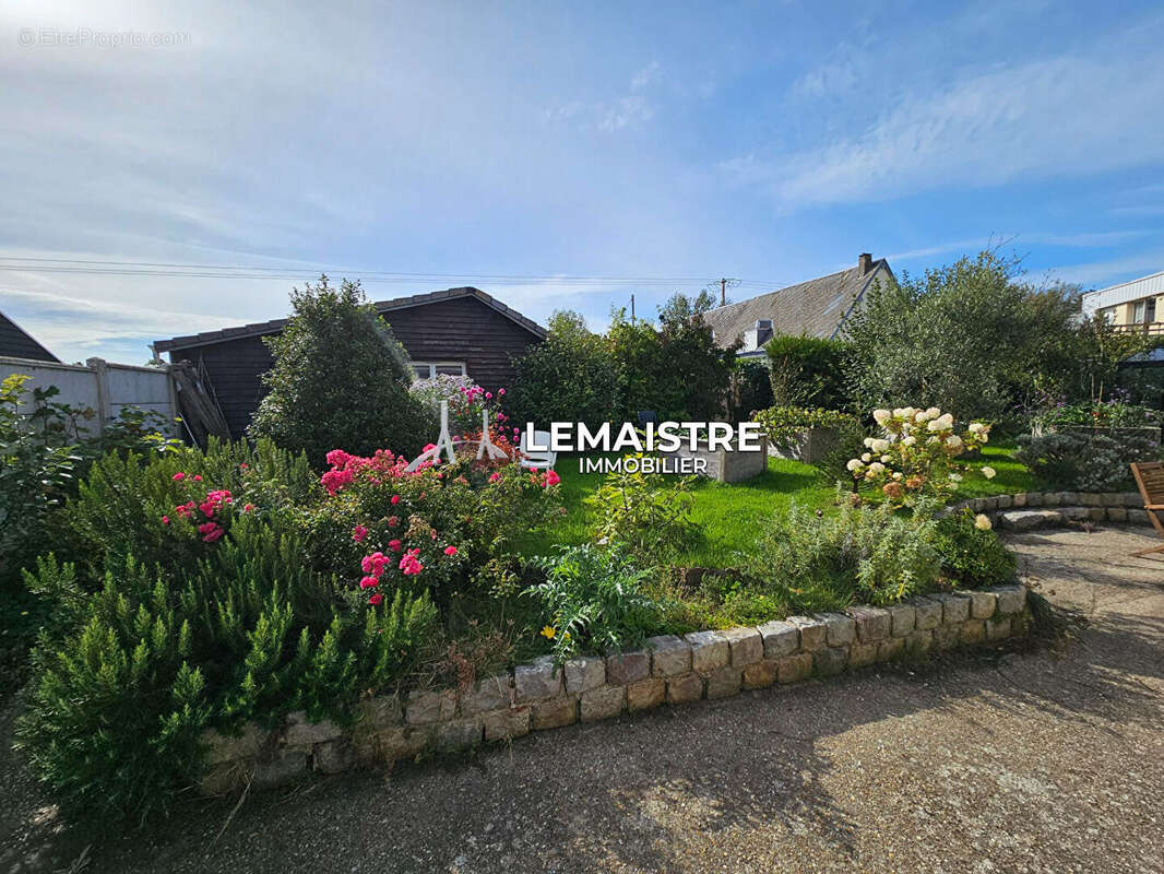 Maison à OCTEVILLE-SUR-MER