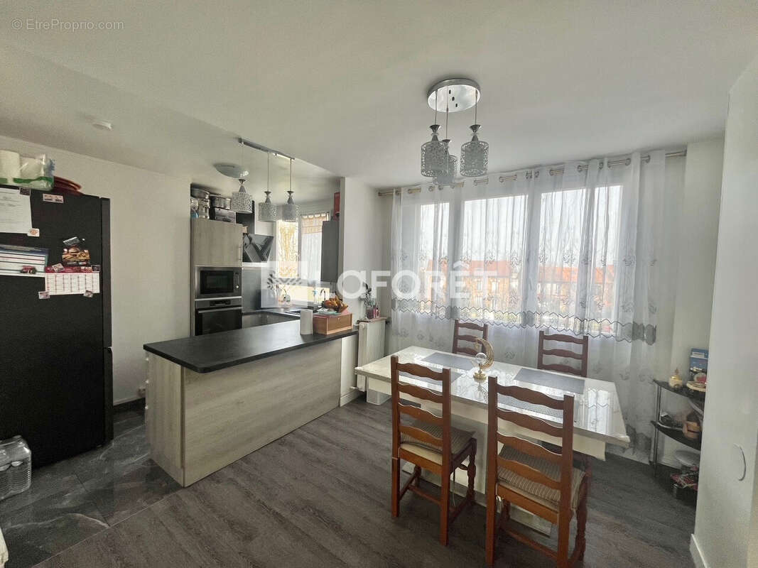 Appartement à LE RAINCY