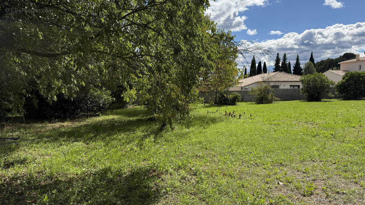 Terrain à ARPAILLARGUES-ET-AUREILLAC