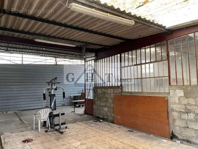 Commerce à SAVIGNY-SUR-ORGE