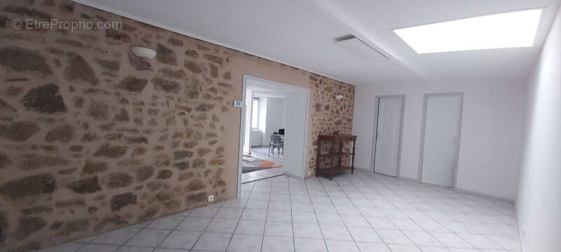 Maison à SAINT-JUNIEN