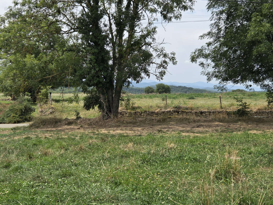 Terrain à TROYE-D'ARIEGE