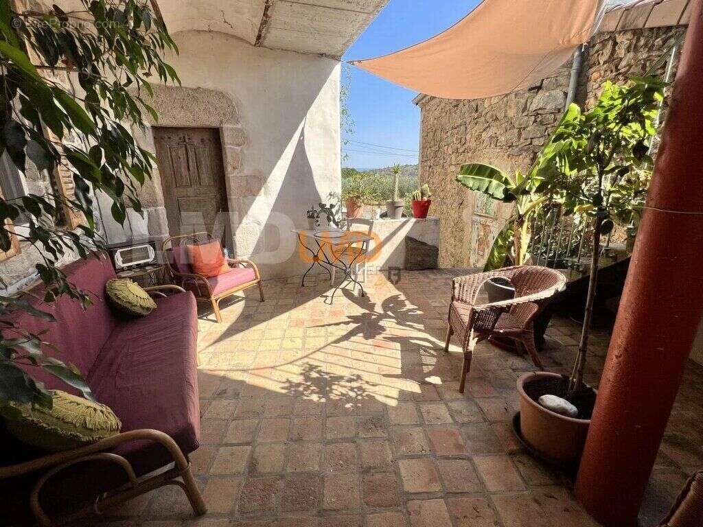 Maison à LAURAC-EN-VIVARAIS