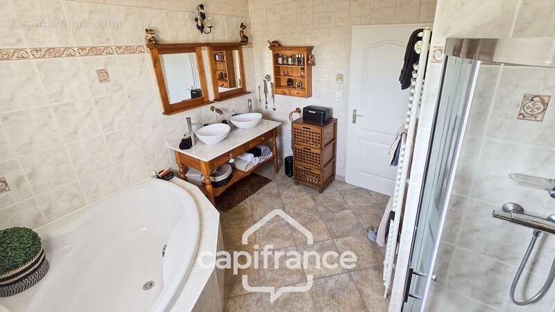 Maison à vendre 6 pièces CHALON SUR SAONE (71) - photo 5