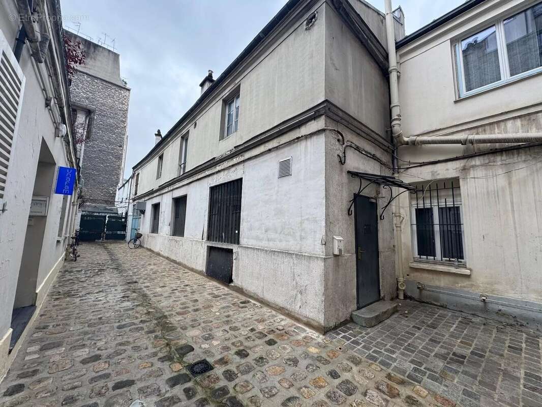 Commerce à PARIS-17E