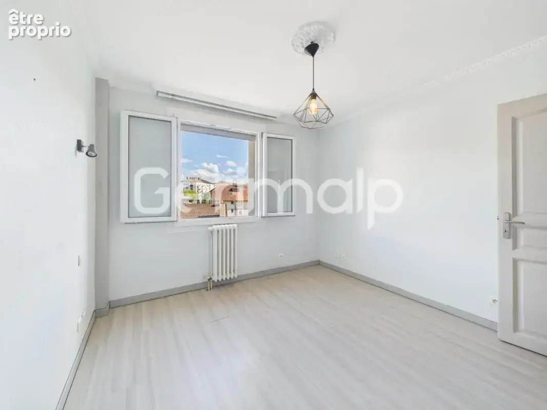 Vente - Appartement - 4 pièces + cuisine - 78 m² - 380 000 € - - photo 18