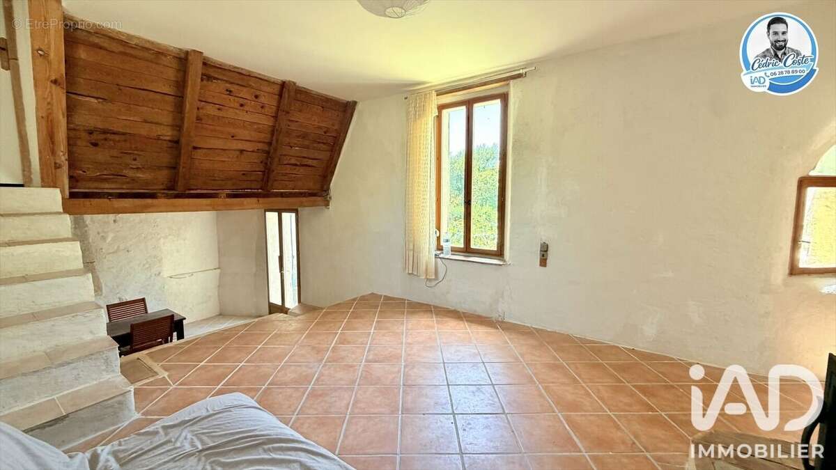 Maison 136 m² à Lagrasse  - photo 9
