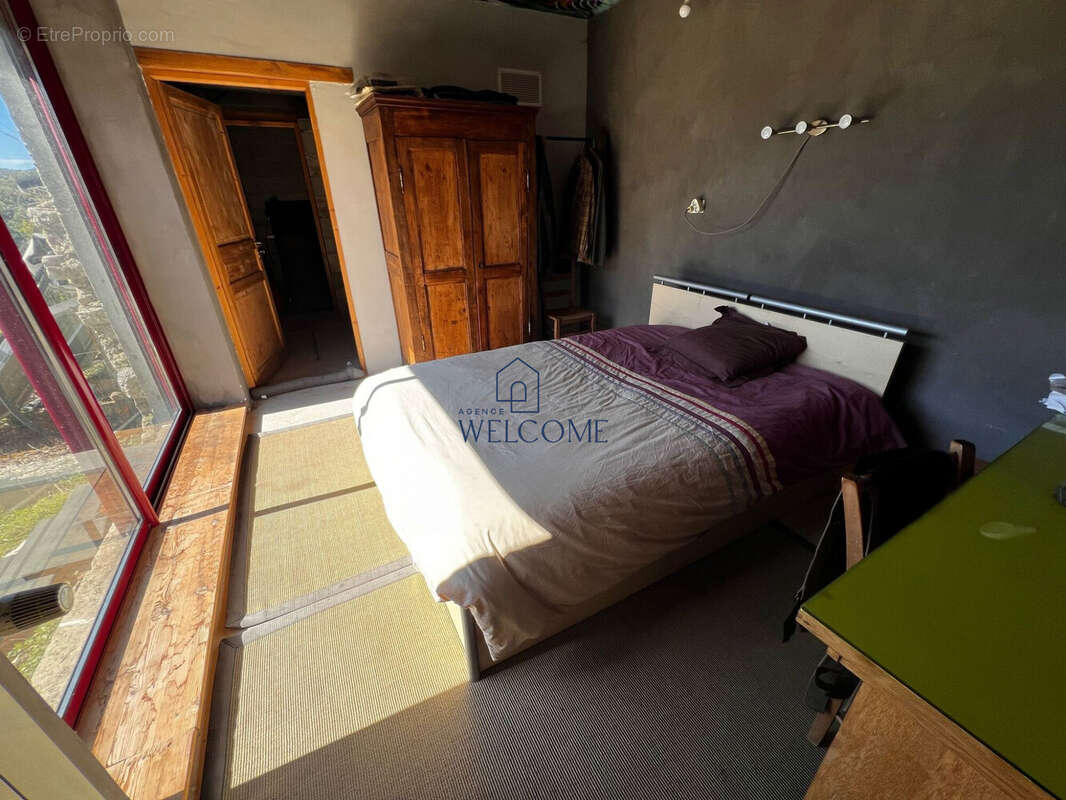 Maison à SAINT-GUILHEM-LE-DESERT