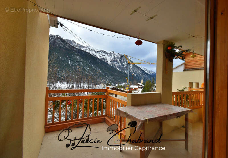 Appartement à CEILLAC