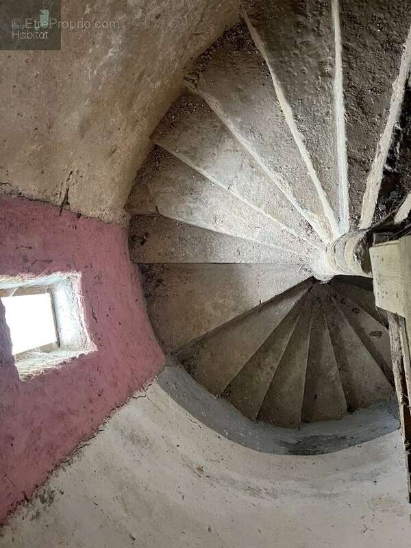 Maison à SALLES-LA-SOURCE