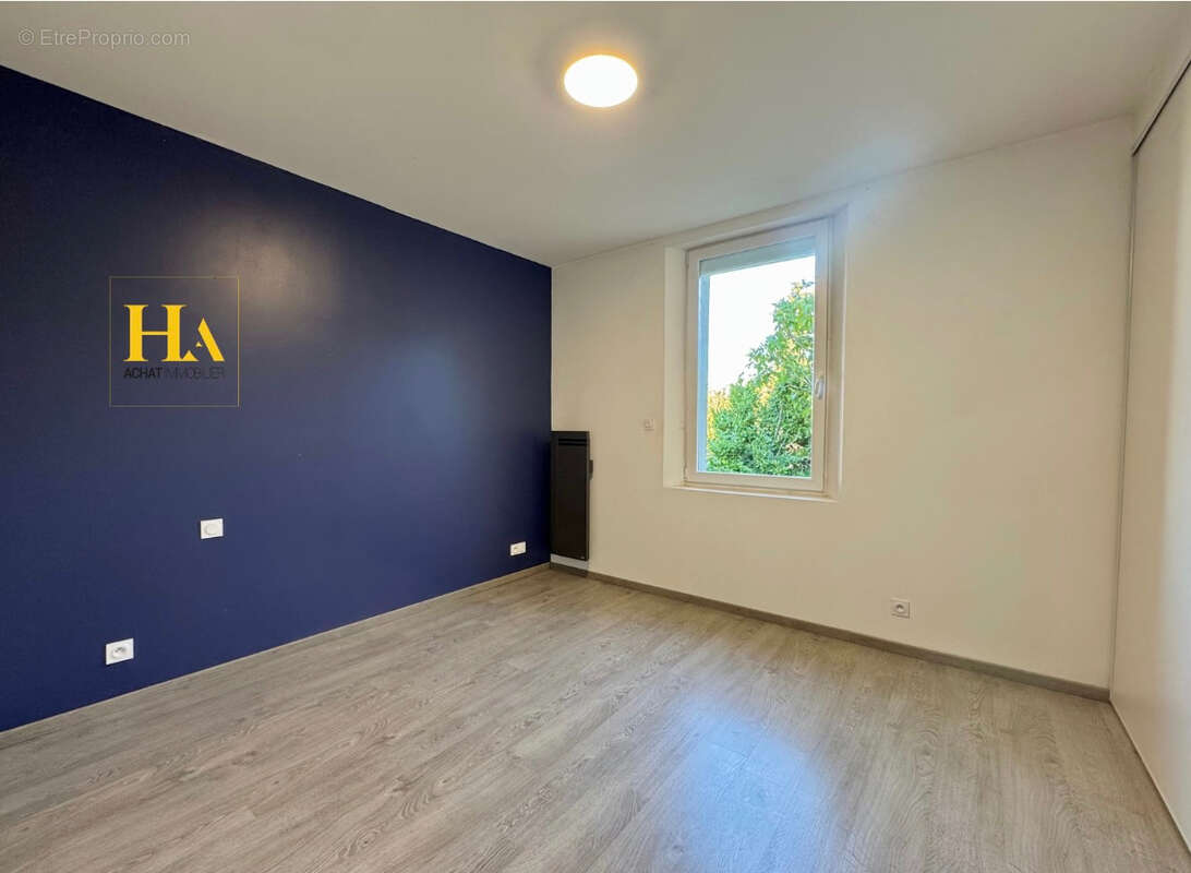 Maison à MONTELIMAR