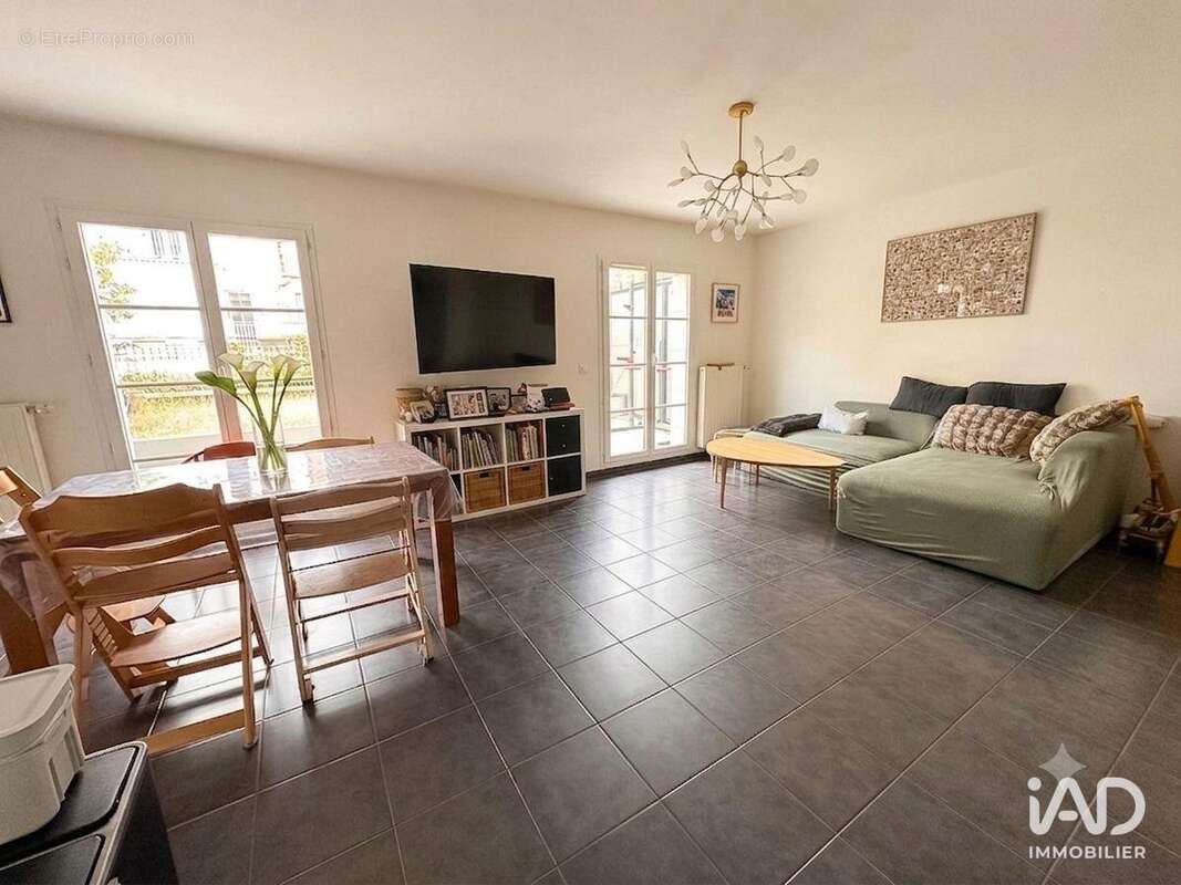 Appartement 64 m² à Le Plessis-Robinson  - photo 3
