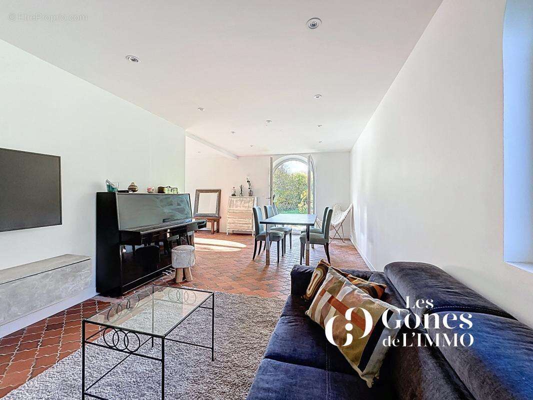 Maison à TASSIN-LA-DEMI-LUNE