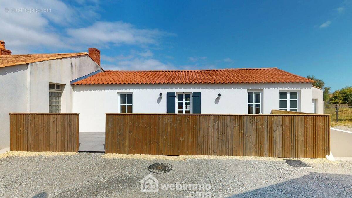 Façade - Maison à JARD-SUR-MER