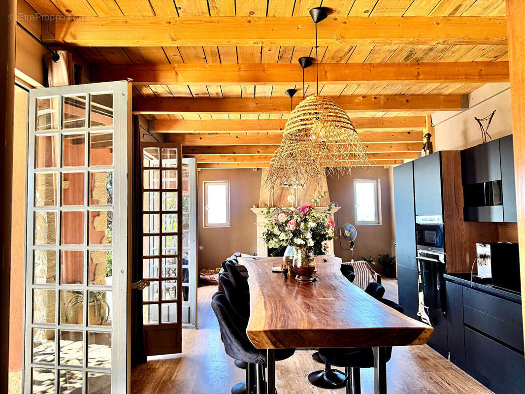 Maison à VILLENEUVE-LES-AVIGNON