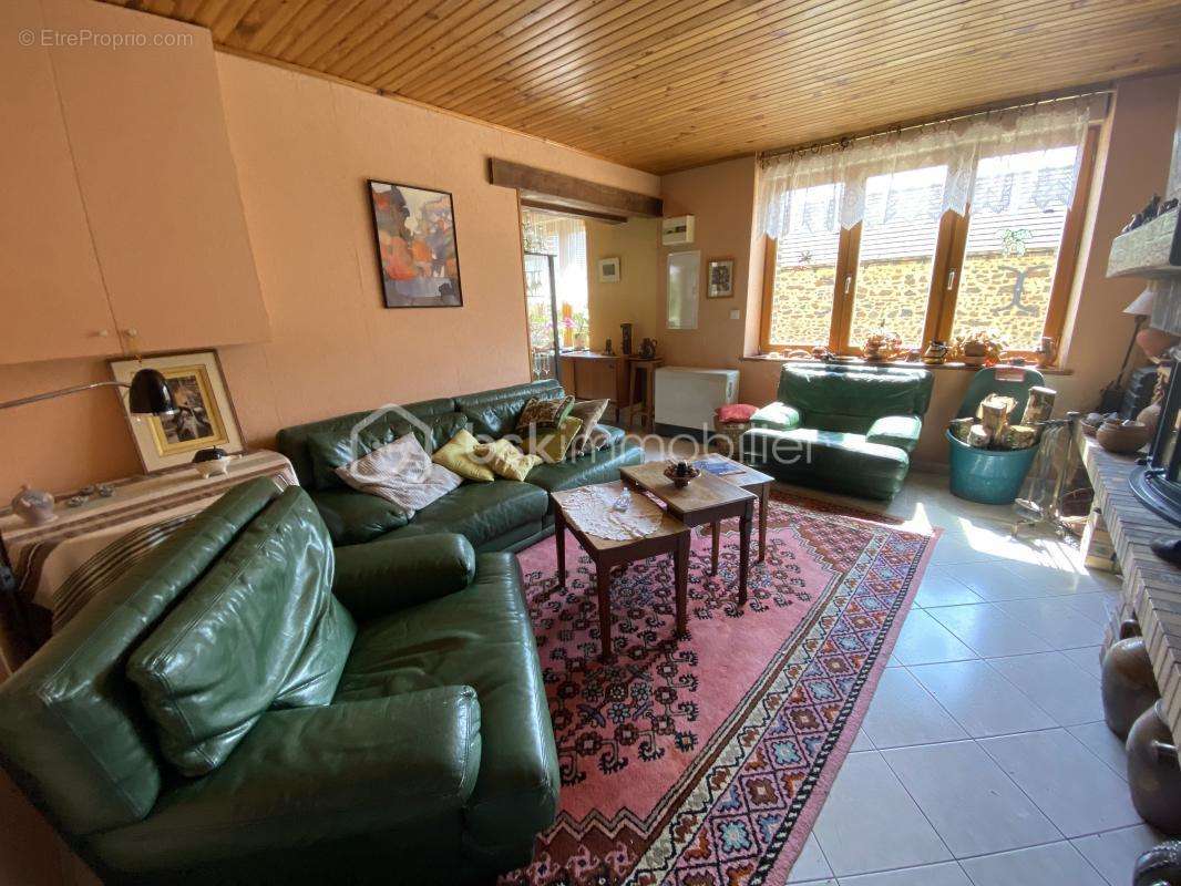 Maison à SAINT-SAUVEUR-EN-PUISAYE