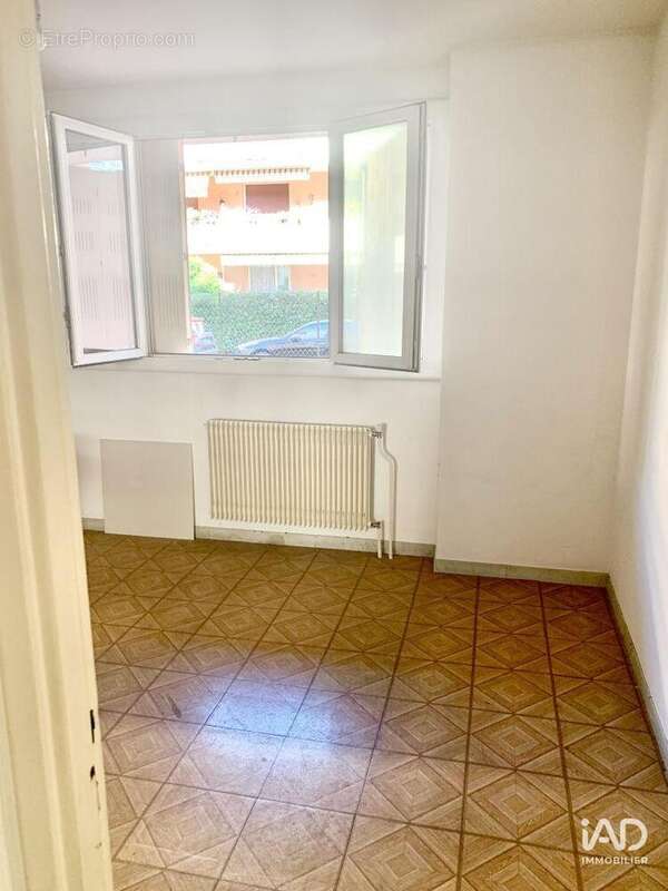 Photo 6 - Appartement à ROQUEBRUNE-CAP-MARTIN