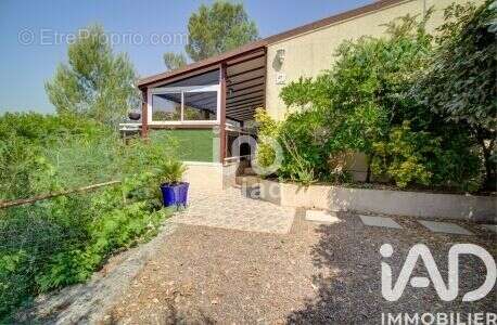 Photo 3 - Terrain à FREJUS