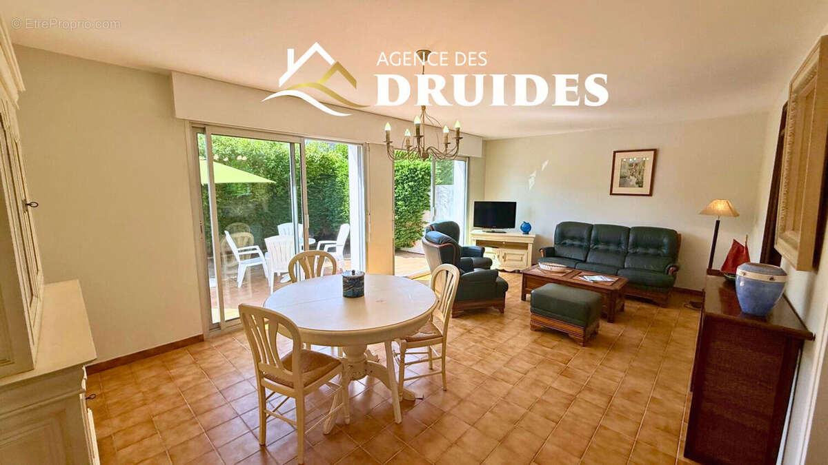 Carnac Plage - Maison à vendre - Plages et commerces à pied - 3 chambres - Terrasse plein sud - 77 m² habitables - 90 m² utiles - photo 2