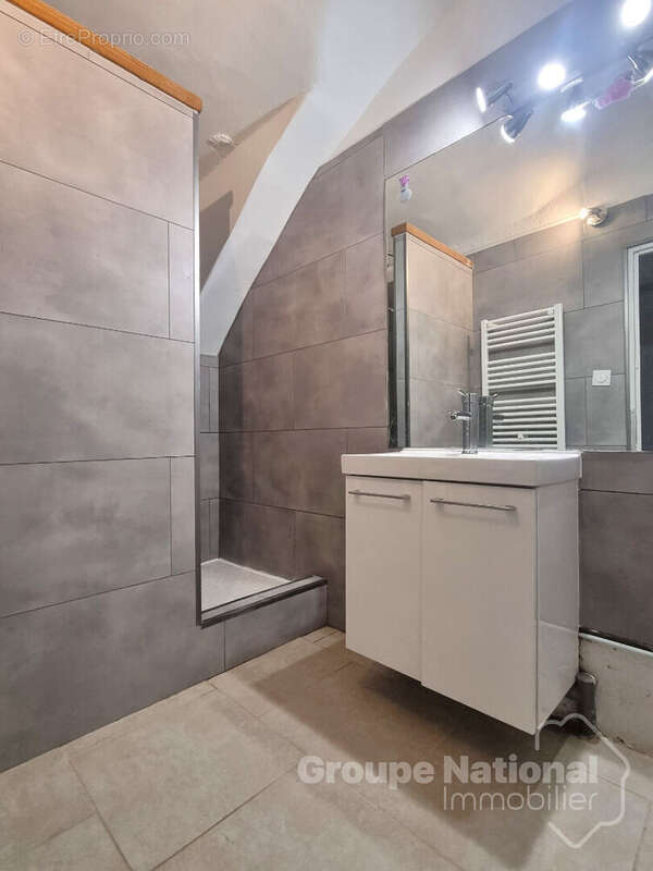 Immeuble de rapport  2 appartements loués  Centre-ville - photo 3