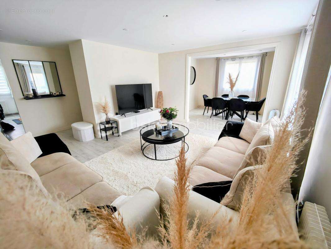 Appartement à PLAISIR