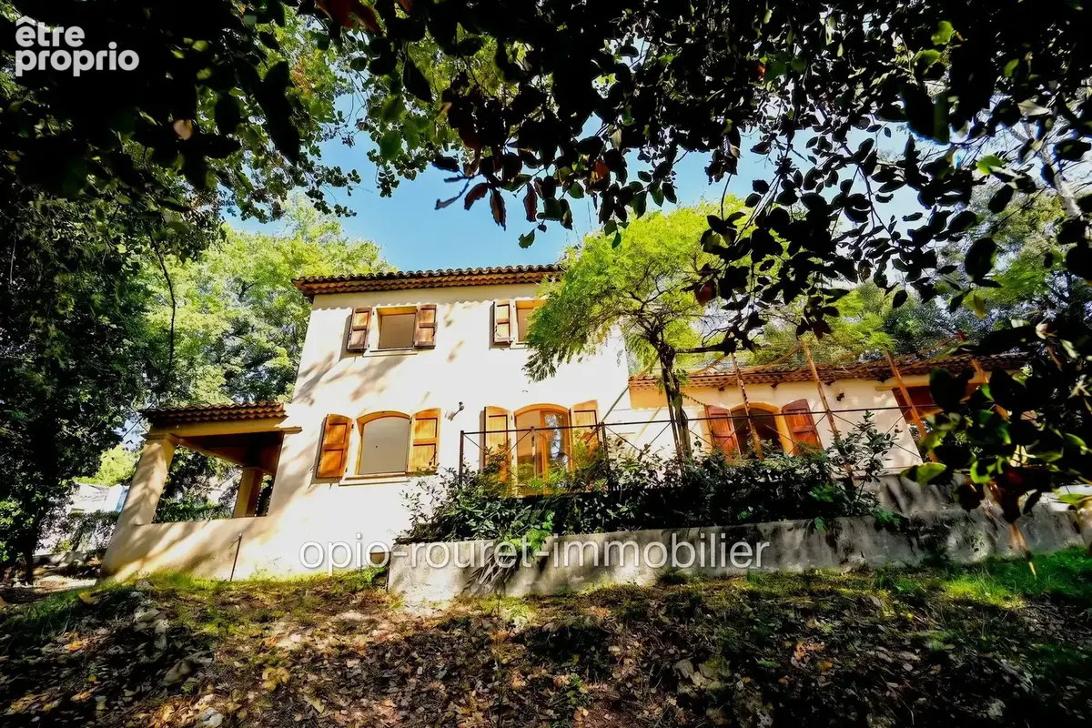 Maison 4 pièces 123 m² à vendre à Roquefort-Les-Pins (06330) - photo 2