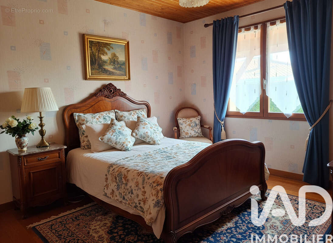 Photo 5 - Maison à LAGORCE