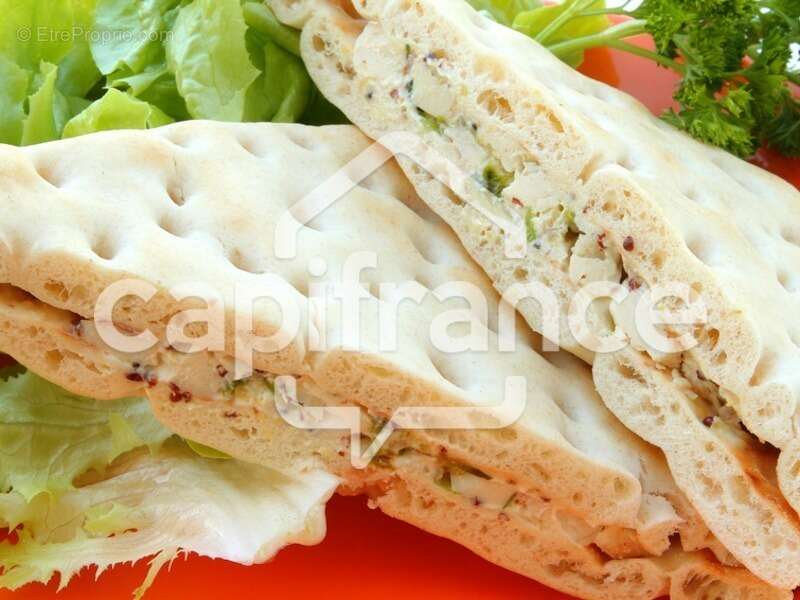 Commerce à SAINT-DENIS