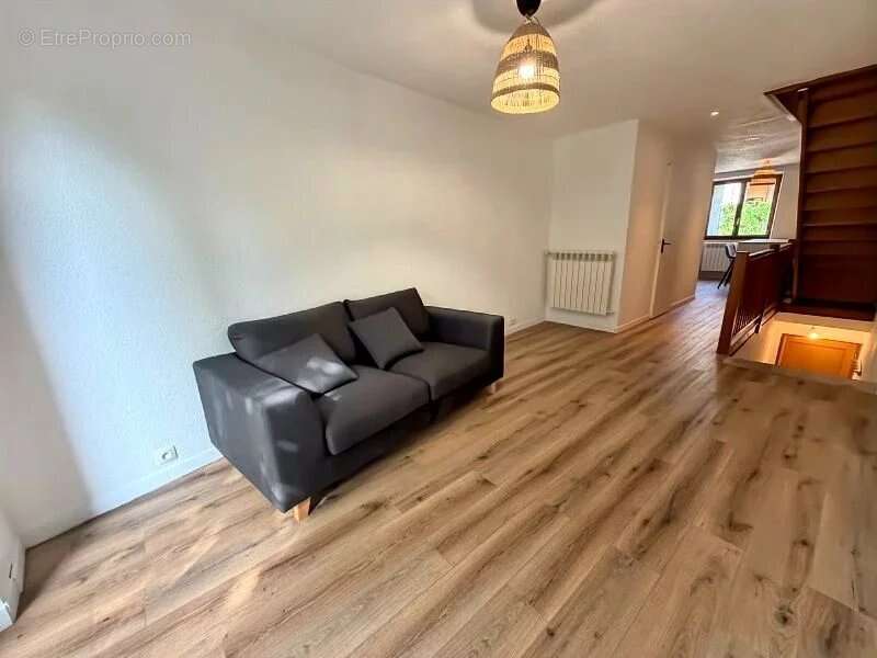 Appartement T4 atypique 77 m² – Centre Cruseilles – Maison de village entièrement rénovée - photo 3